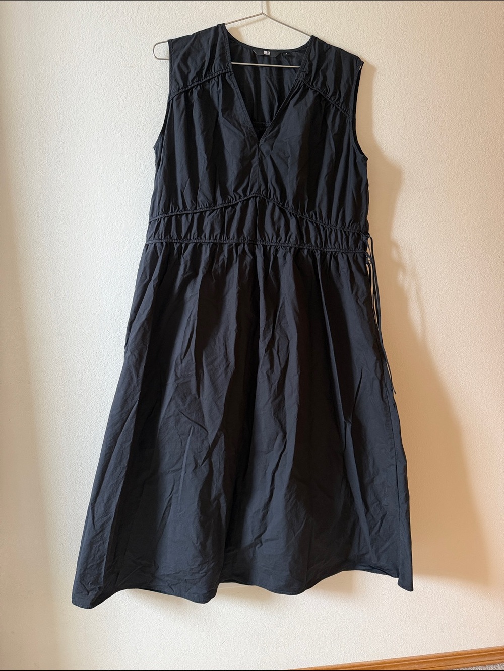 Uniqlo Black Sleeveless V-Neck Gathered Waist maxi Dress